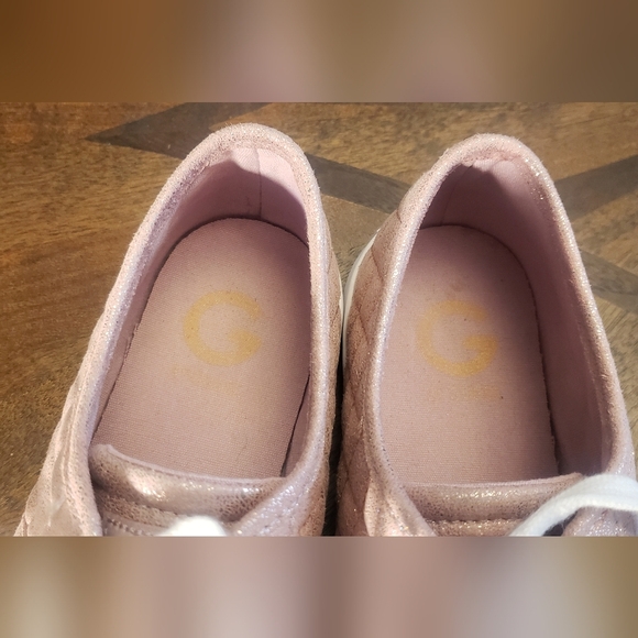 Guess Women's Quilted Pink Glitter Sneakers Size 8.5 - Picture 13 of 15